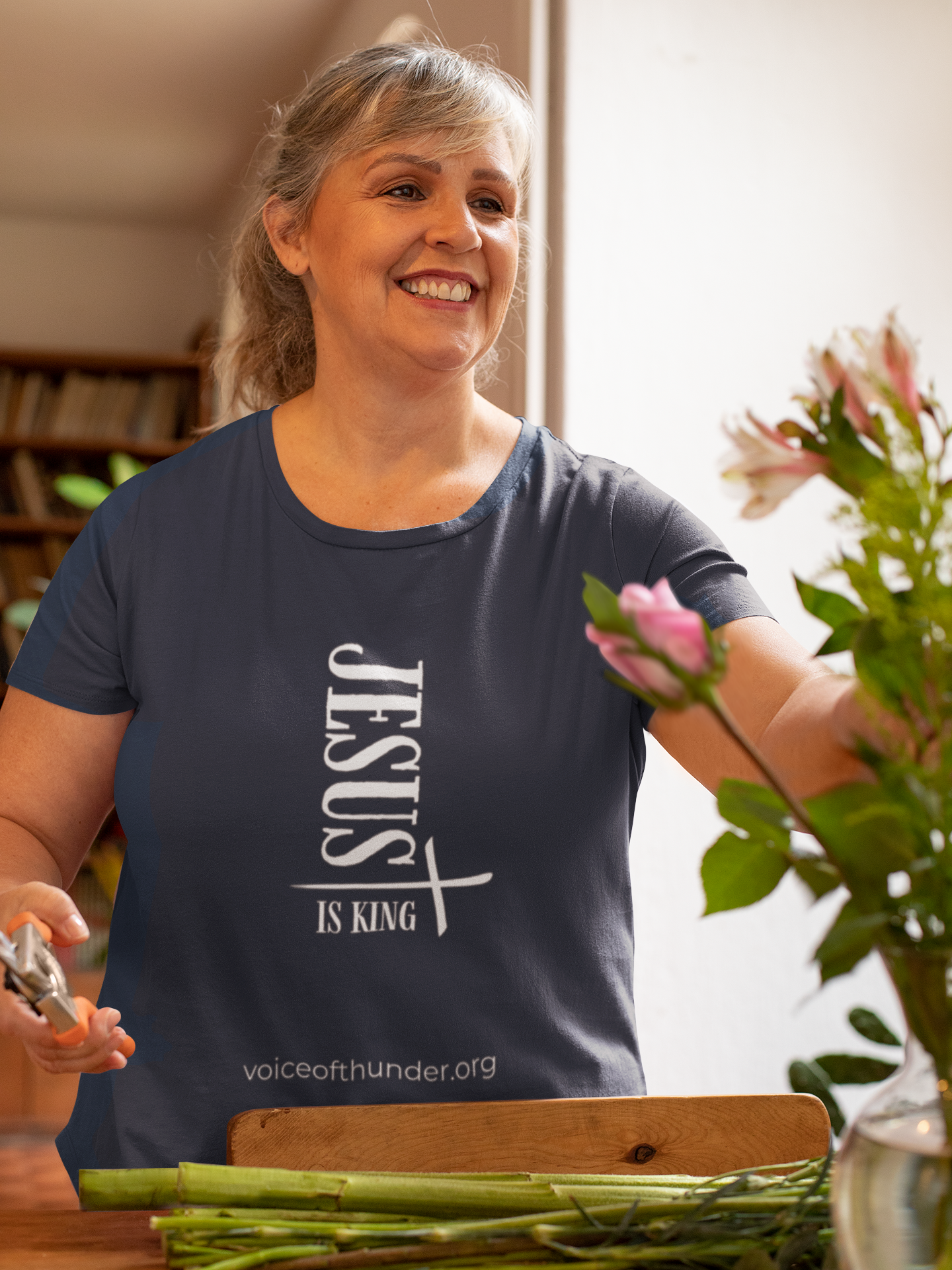 Jesus is King – Christian T-Shirt | Bold Faith Statement